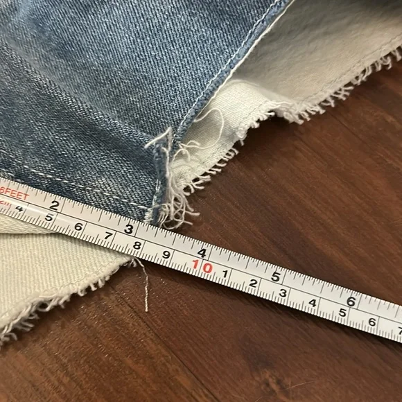 NWT HOLLISTER Ultra High Rise Patchwork Mom Denim Jean Shorts 3” Inseam, Size 7 - Picture 10 of 11